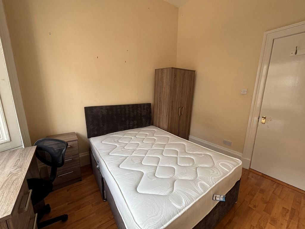 Additional image 13 of 4 bed flat to rentPort Street, Stirling Town, Stirling FK8