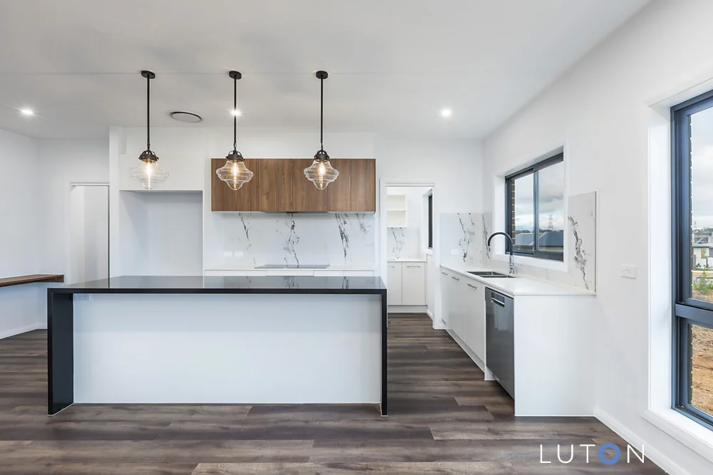 33 Berents Street, Strathnairn ACT 2615