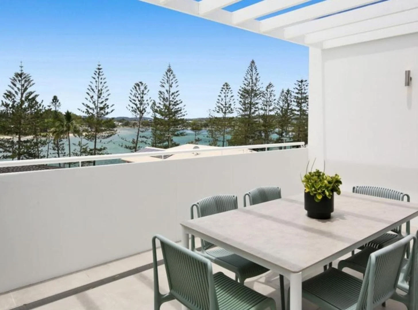 Additional image 2 of 2/6 Beelyu St, Burleigh Heads QLD 4220