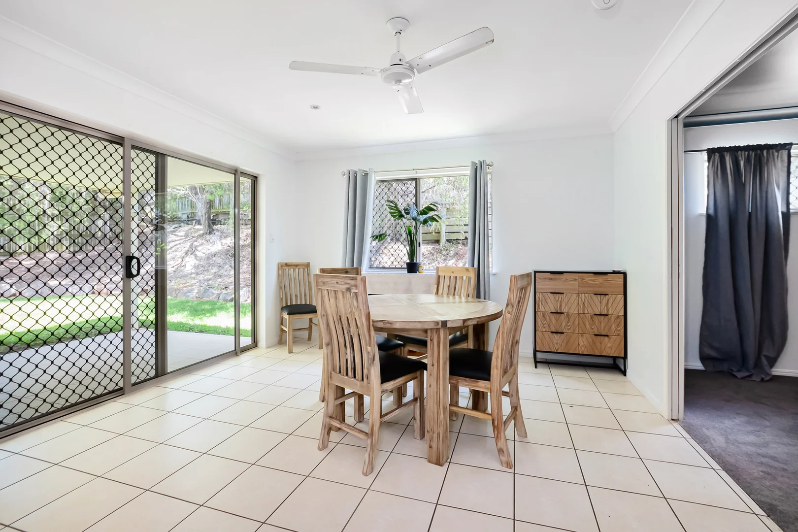 Additional image 7 of 42 Emmadale Drive, New Auckland QLD 4680