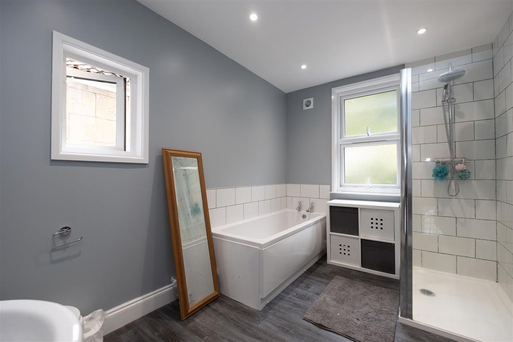 Additional image 6 of 4 bed terraced house to rentPera Place, Bath BA1