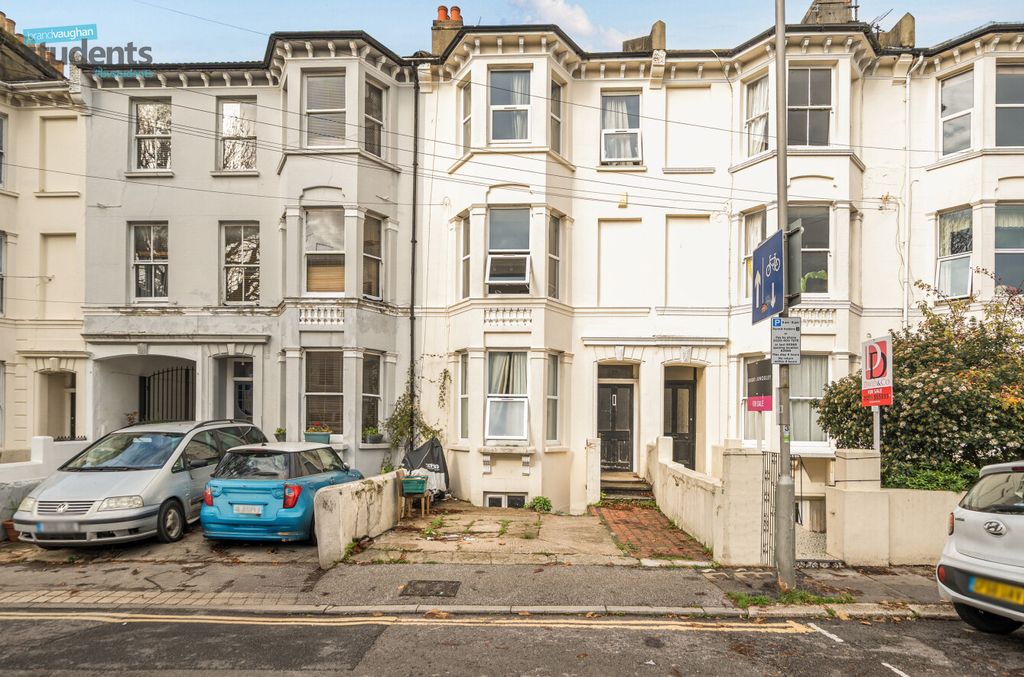 8 bed terraced house to rentDitchling Rise, Brighton, East Sussex BN1