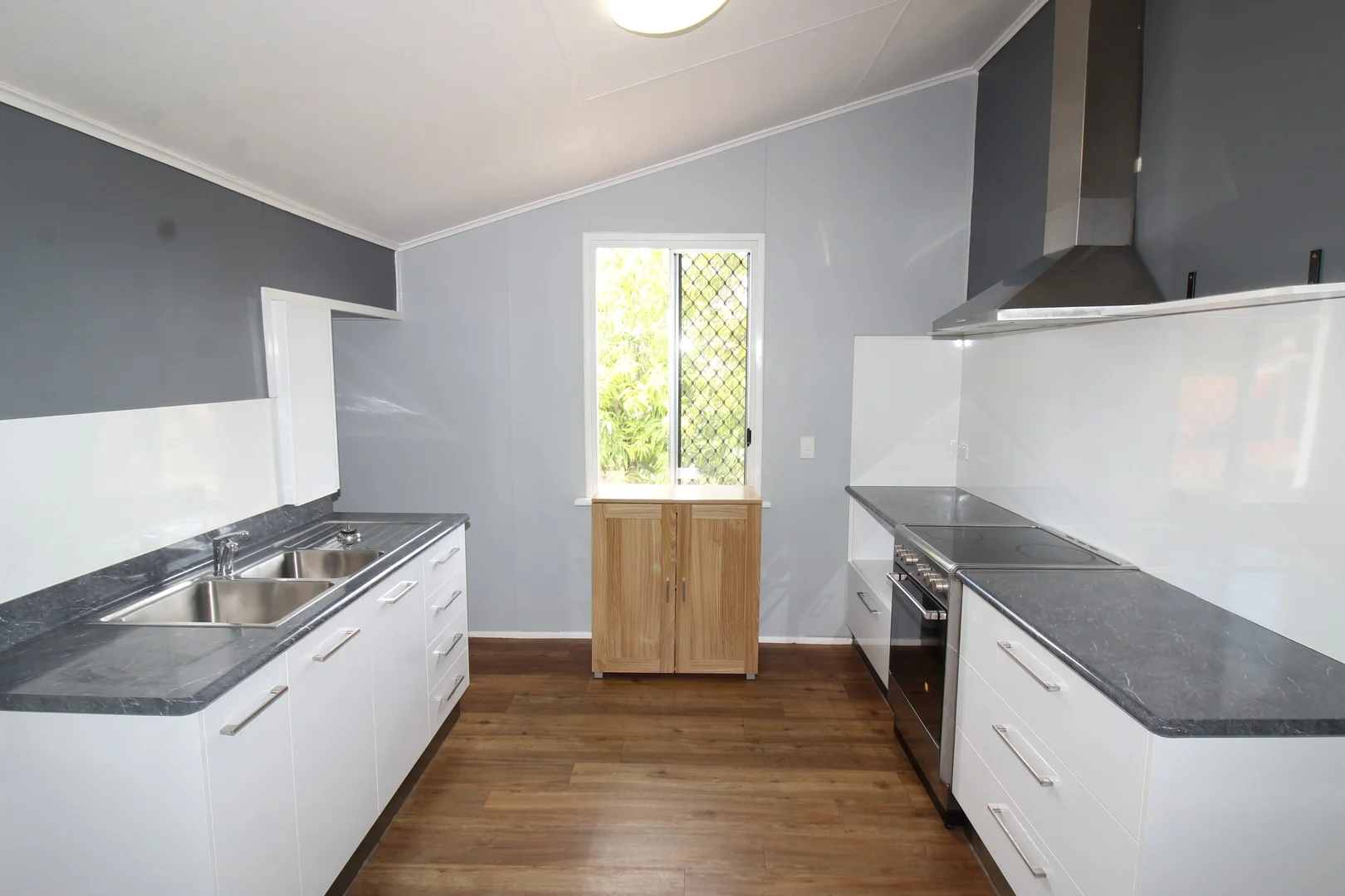 10 Ebony Street, Mount Isa QLD 4825