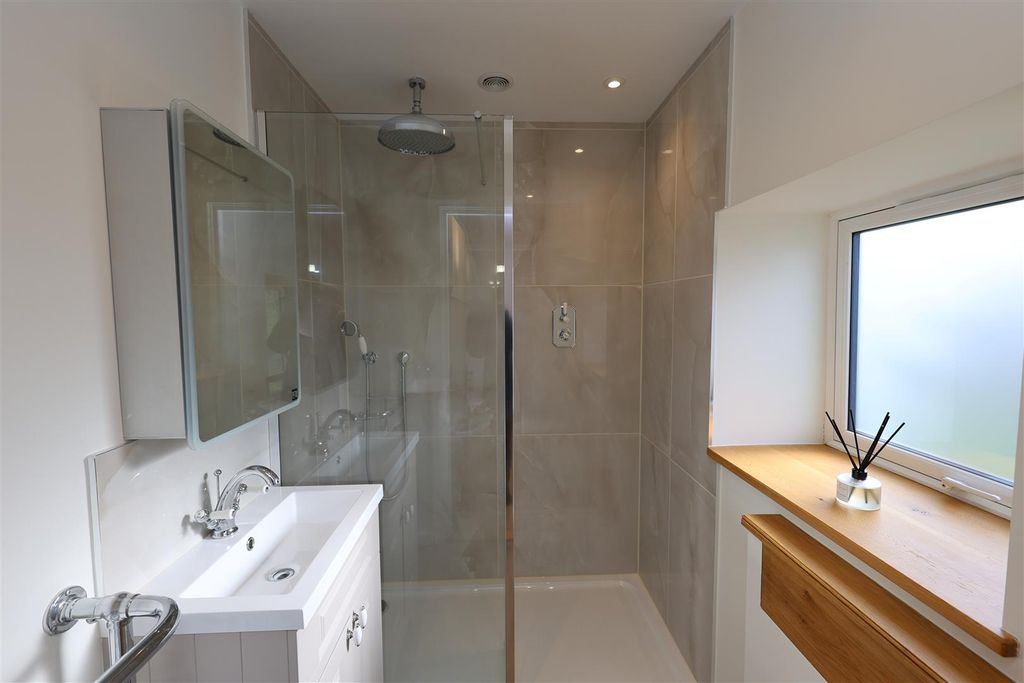 Additional image 17 of 4 bed detached house to rentShacklands Road, Shoreham, Sevenoaks TN14