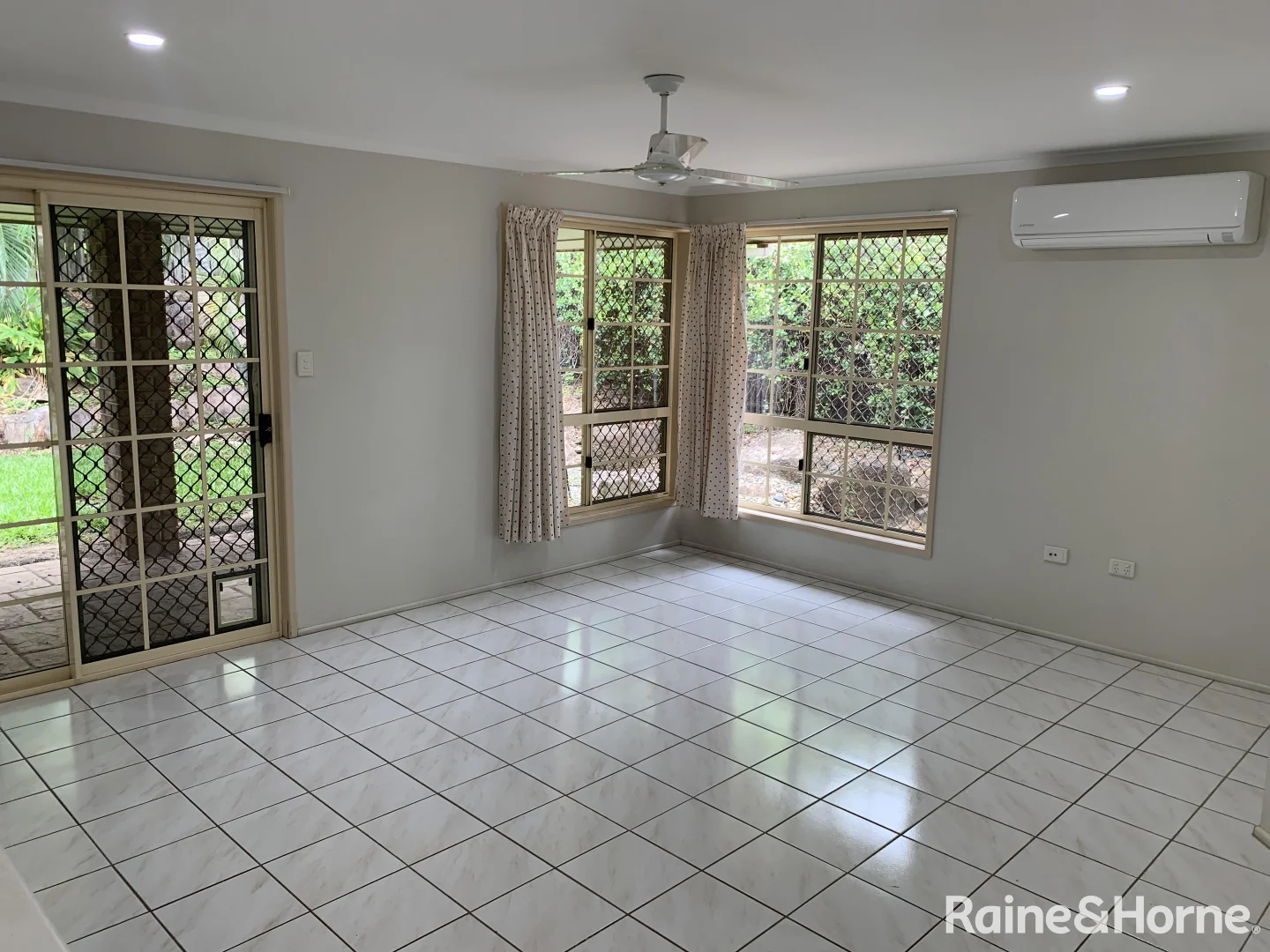 Additional image 8 of 3 Lagoon Court, Clinton QLD 4680