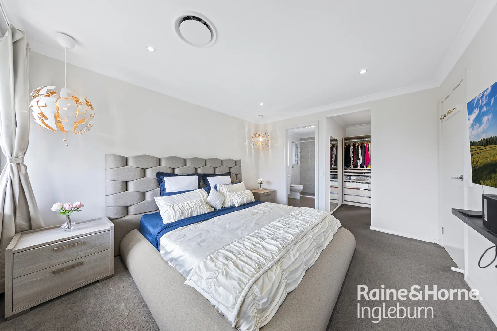 17 Rolla Road, Glenfield NSW 2167 photo 5