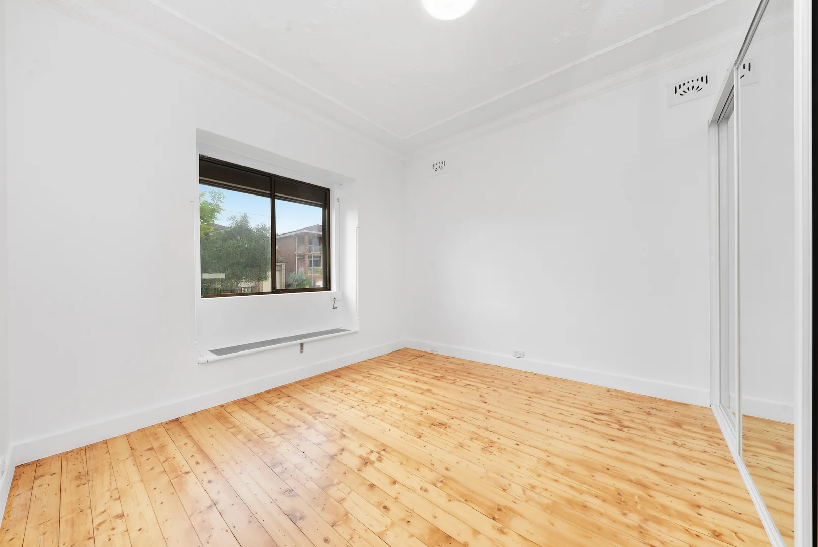 Additional image 3 of 2 Napoleon Street, Rosebery NSW 2018