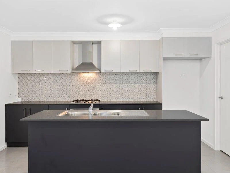 Additional image 4 of 38 Indura Drive, Werribee VIC 3030