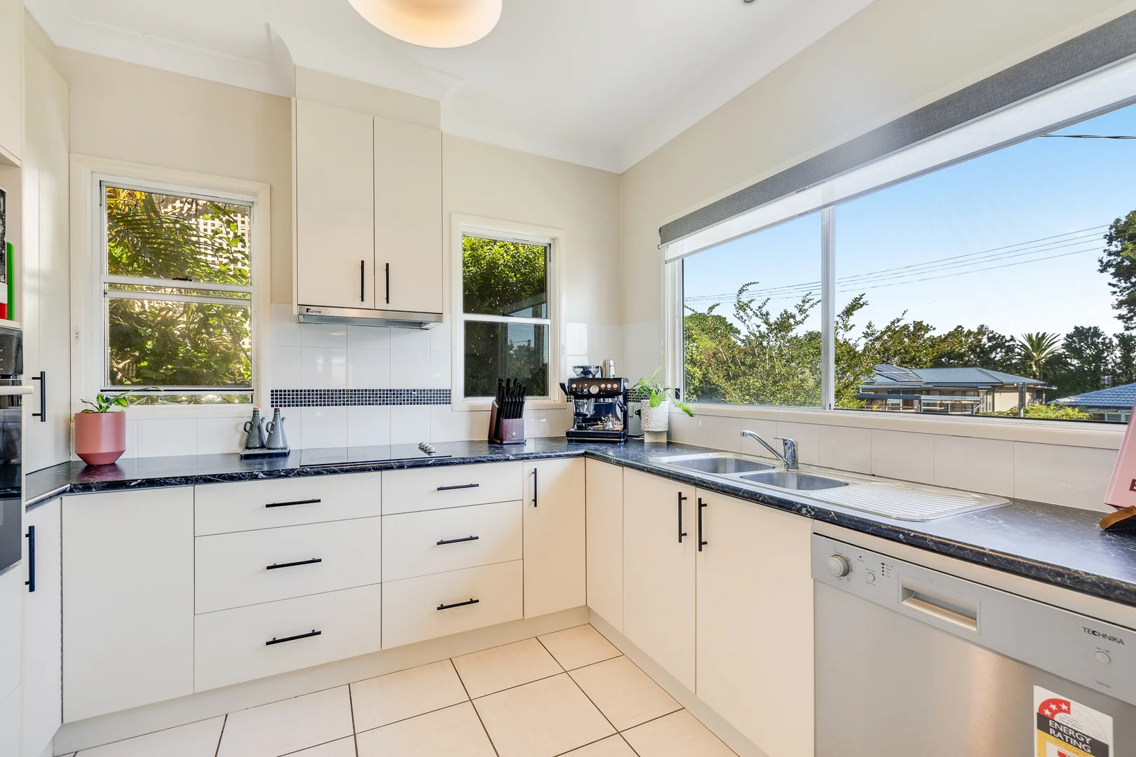 Additional image 3 of 9 Spieker Street, Mount Lofty QLD 4350