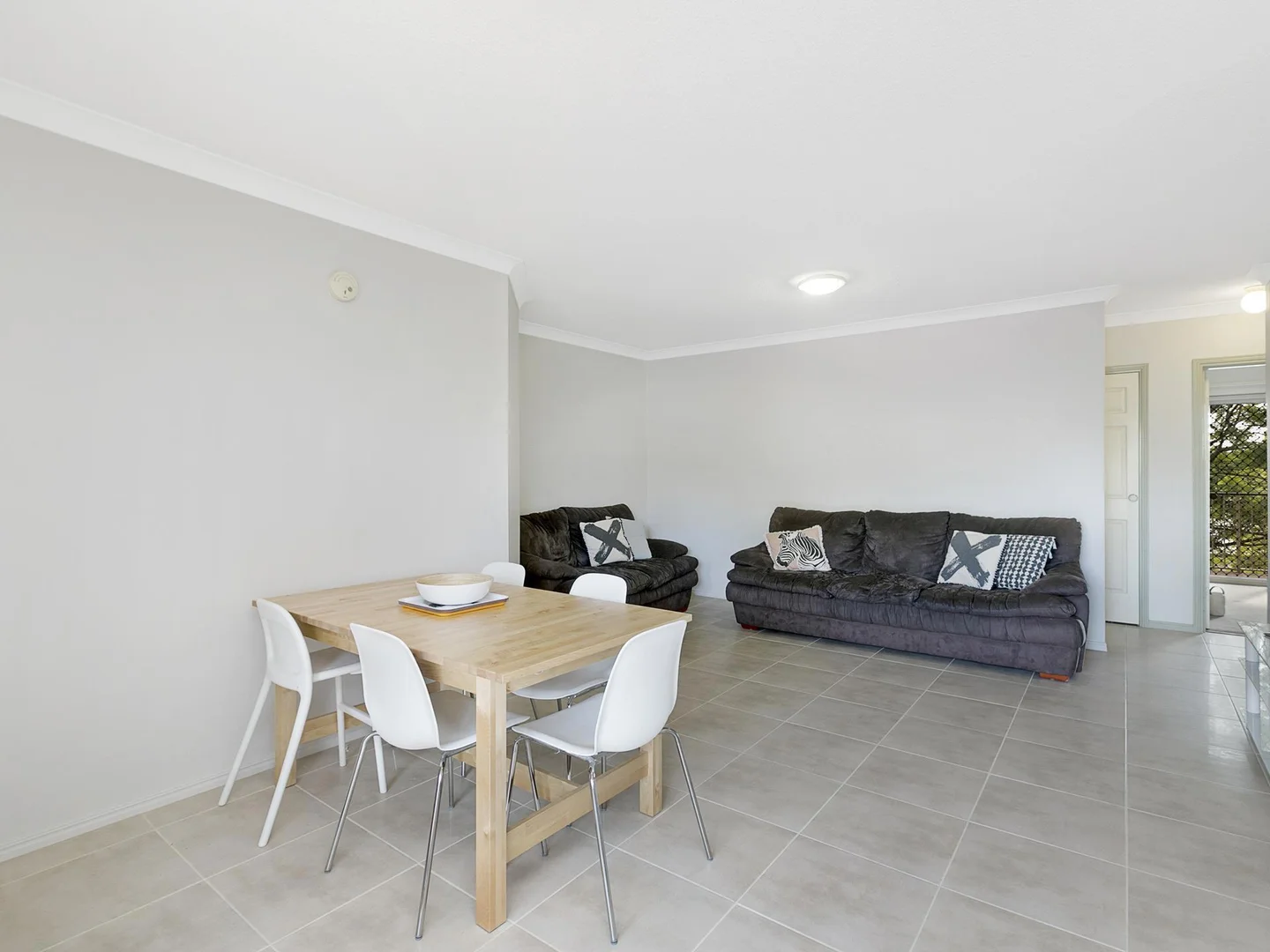 Additional image 3 of 4/98 Pashen Street, Morningside QLD 4170