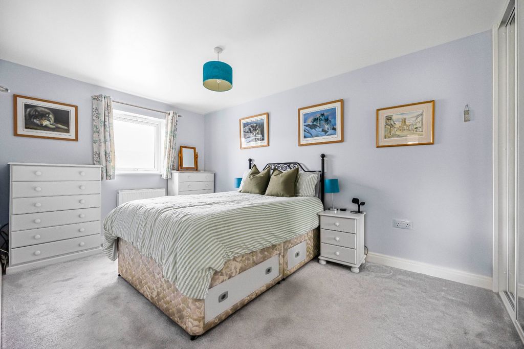 Additional image 9 of 4 bed end terrace house for saleGraces Field, Stroud, Gloucestershire GL5