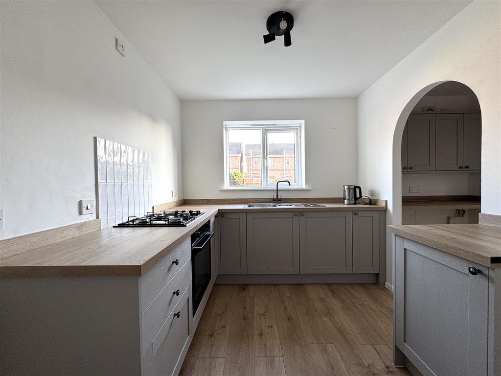 Additional image 2 of 4 bed detached house to rentBrough Field Close, Ingleby Barwick, Stockton-On-Tees TS17