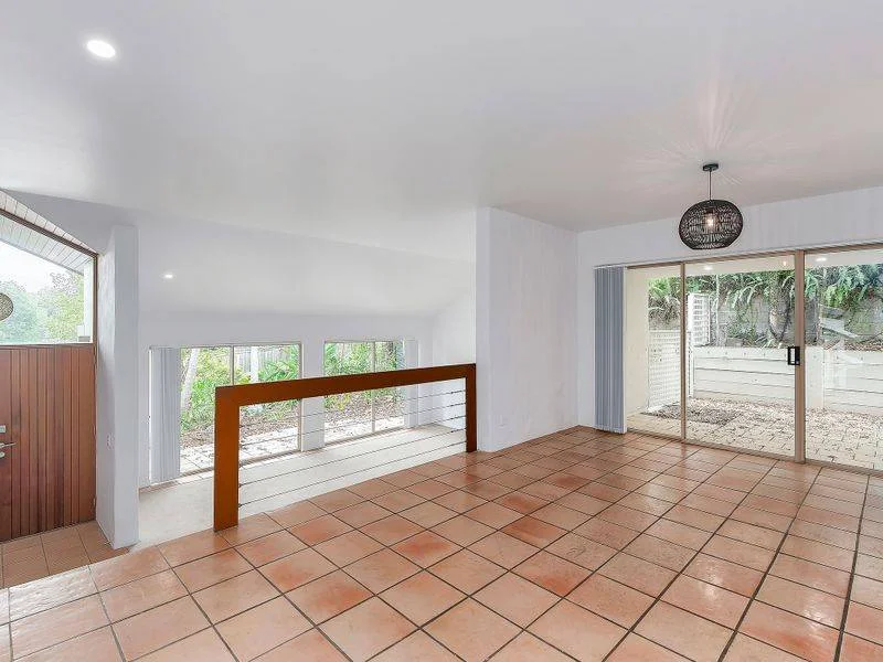 Additional image 2 of 25 Fleming Road, Chapel Hill QLD 4069