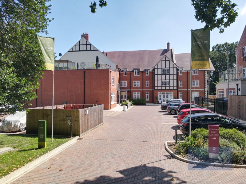 Additional image 28 of 2 bed flat to rentThe Canopy, Lambourne Road, Chigwell IG7