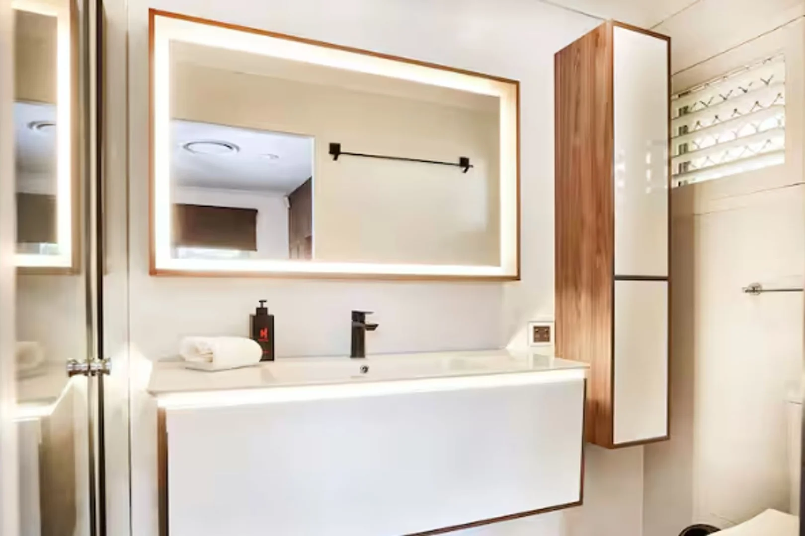 Additional image 14 of 122 Campbell St, Bundall QLD 4217