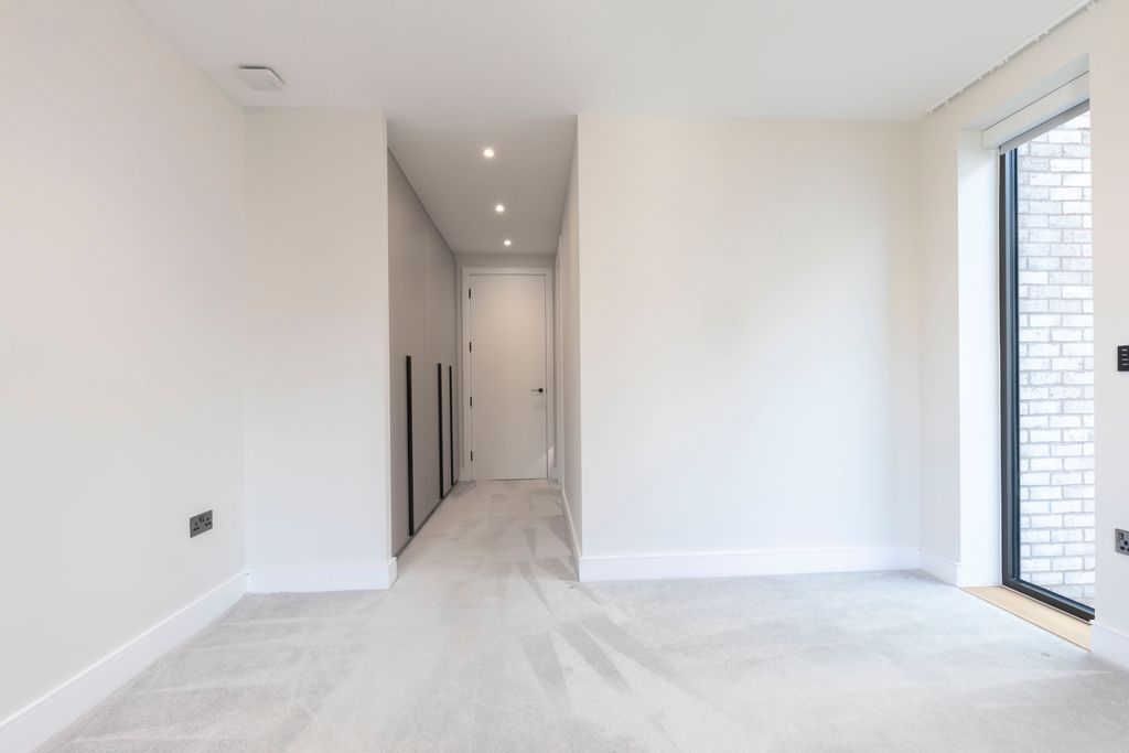 Additional image 9 of 3 bed flat to rentParabola Road, Cheltenham GL50