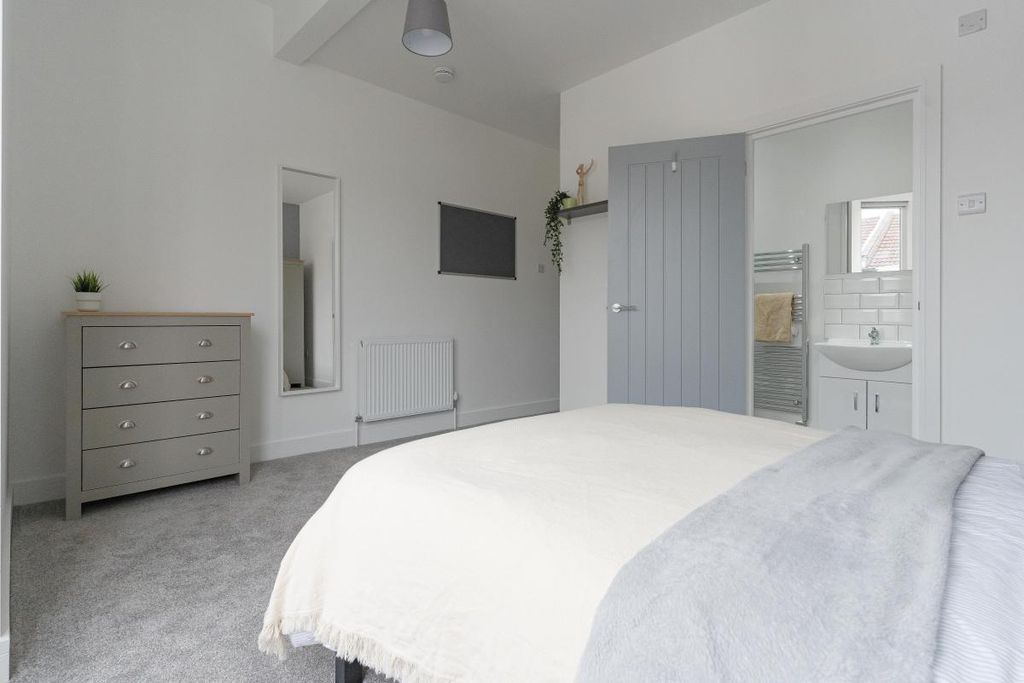 Additional image 13 of 7 bed shared accommodation to rentMargate Road, Southsea, Hampshire PO5