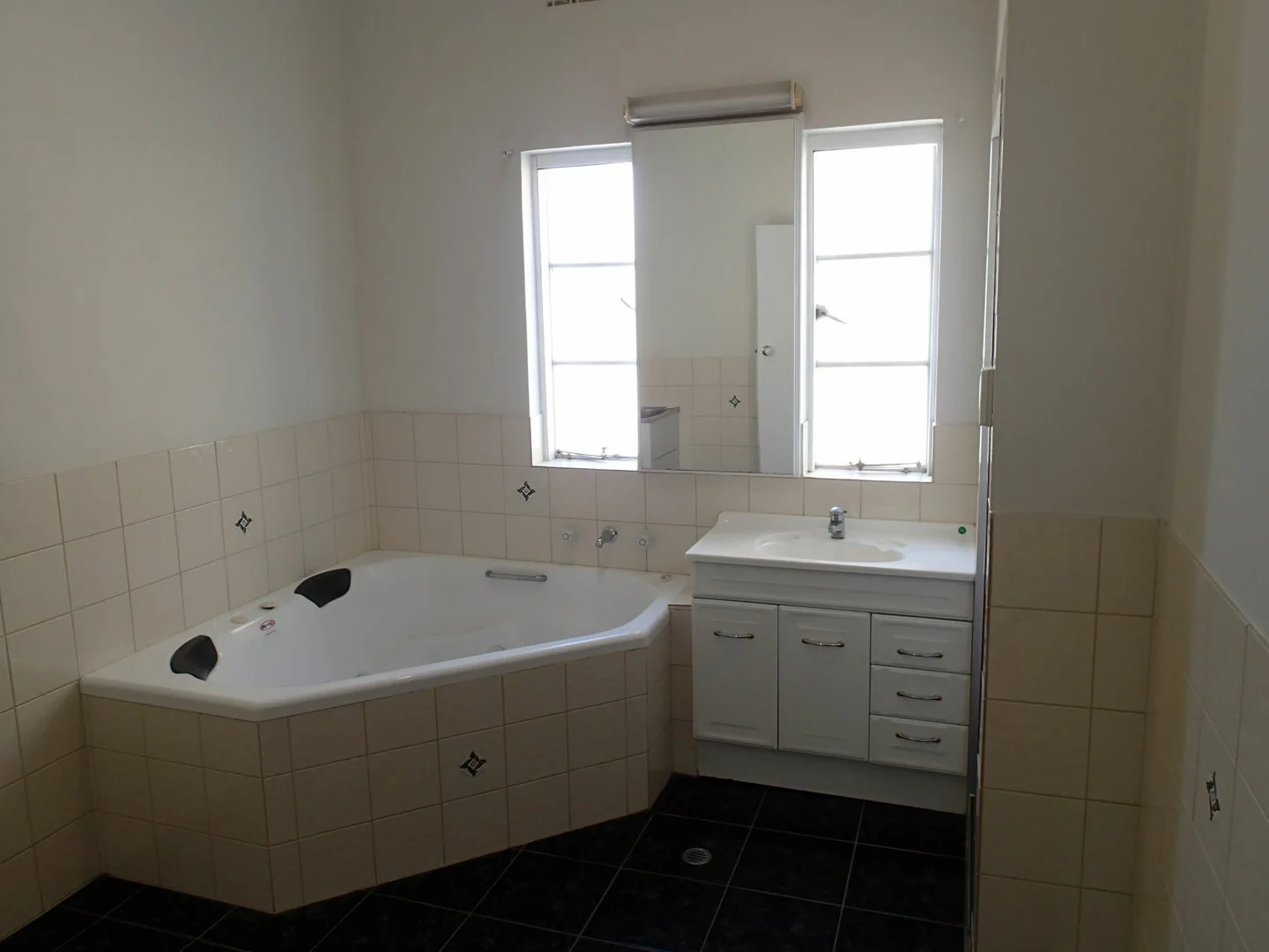 Additional image 3 of 1st Floor/103b Sanger Street, Corowa NSW 2646