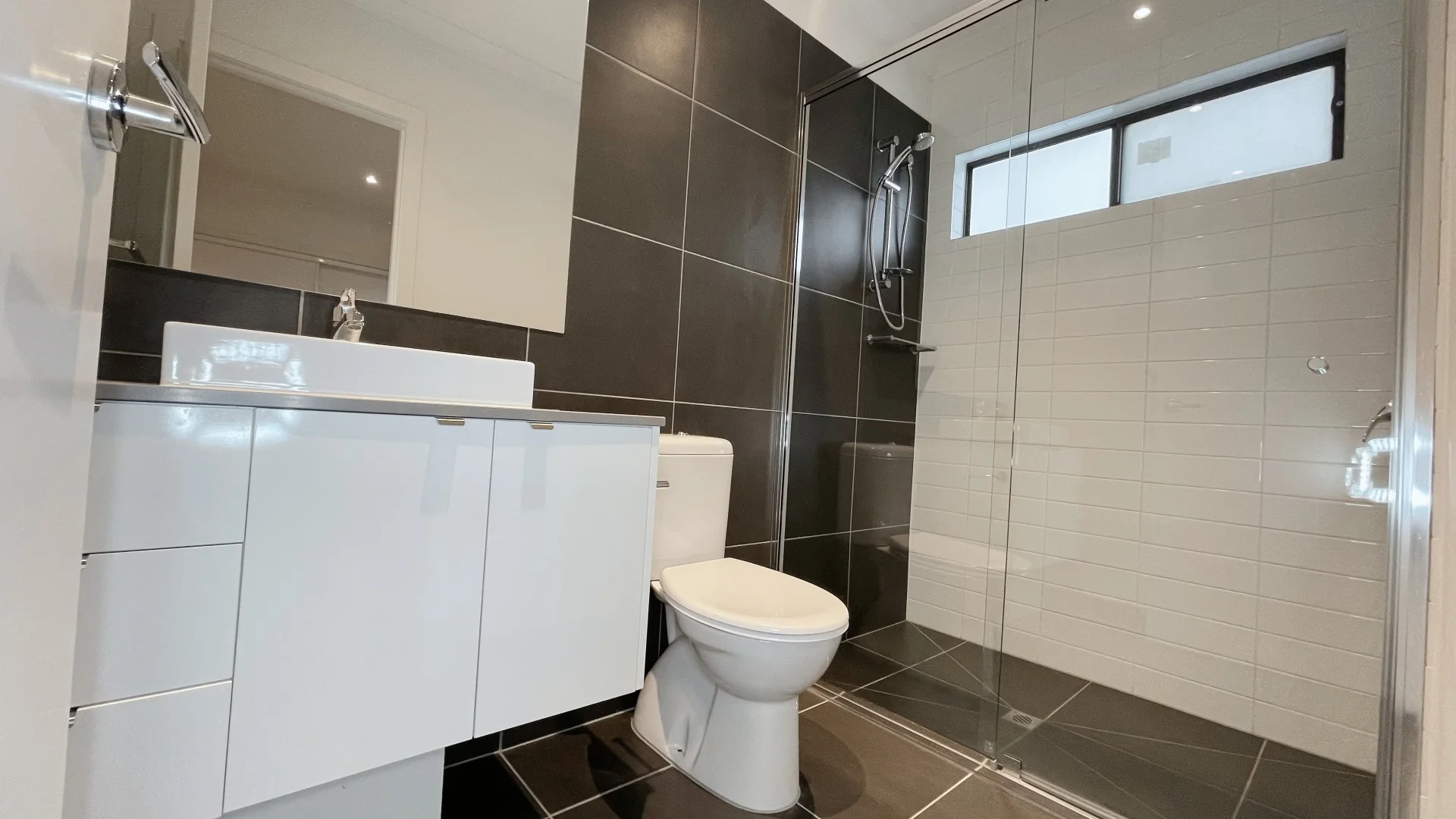 Additional image 3 of 5/9 Citrus Court, Doncaster VIC 3108