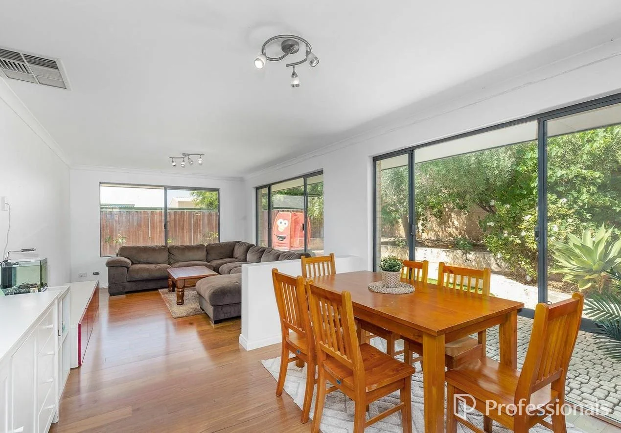 38 Durrington Glade, Clarkson WA 6030 photo 3
