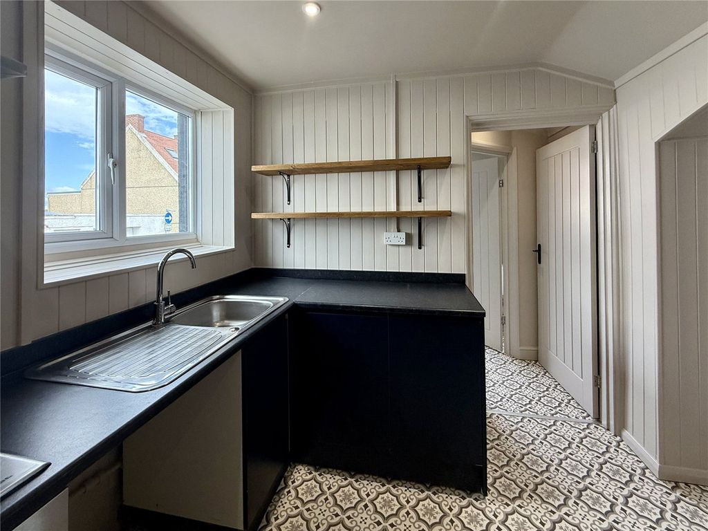 Additional image 8 of 3 bed end terrace house to rentMurray Road, Milford Haven, Pembrokeshire SA73