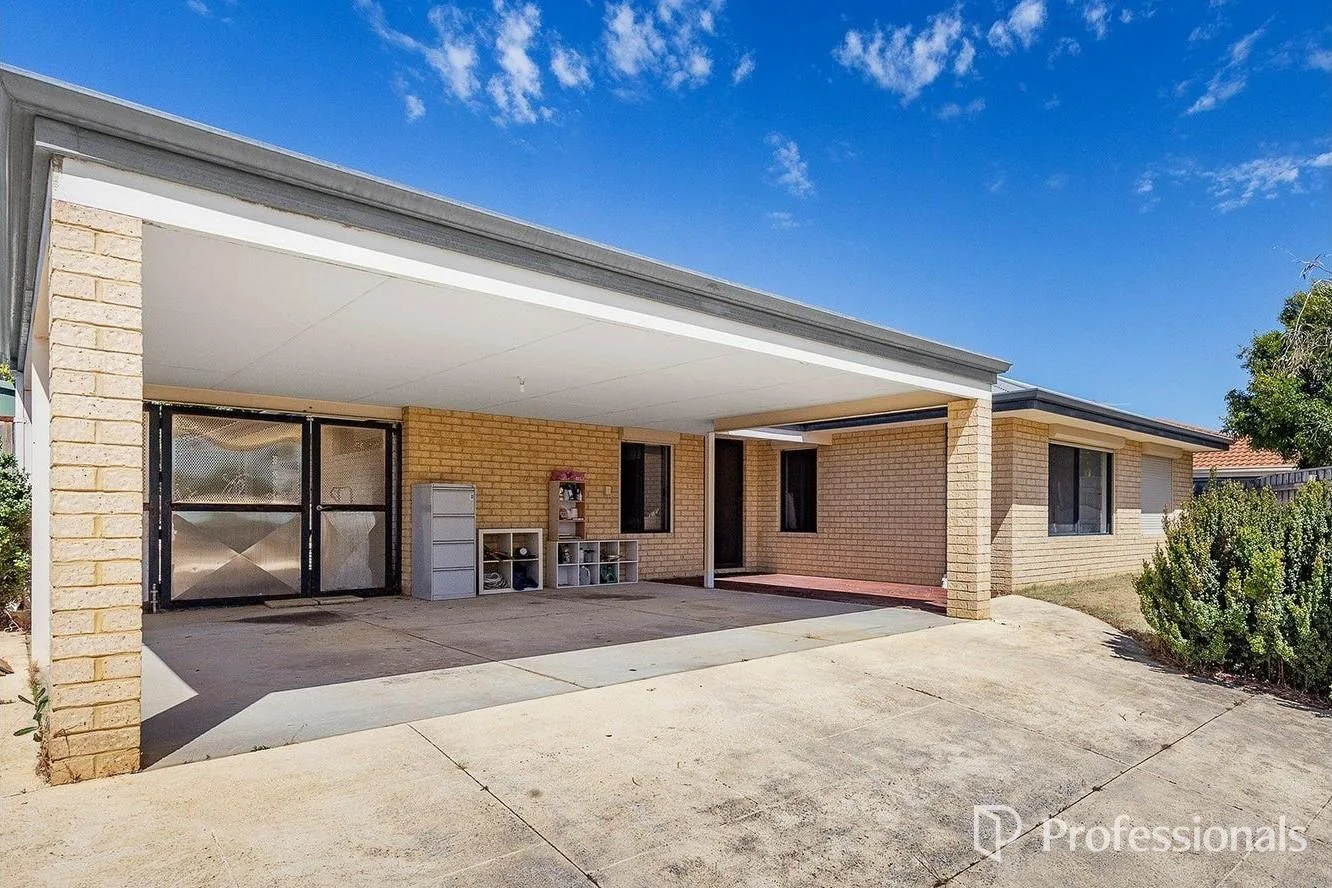 38 Durrington Glade, Clarkson WA 6030 photo 2