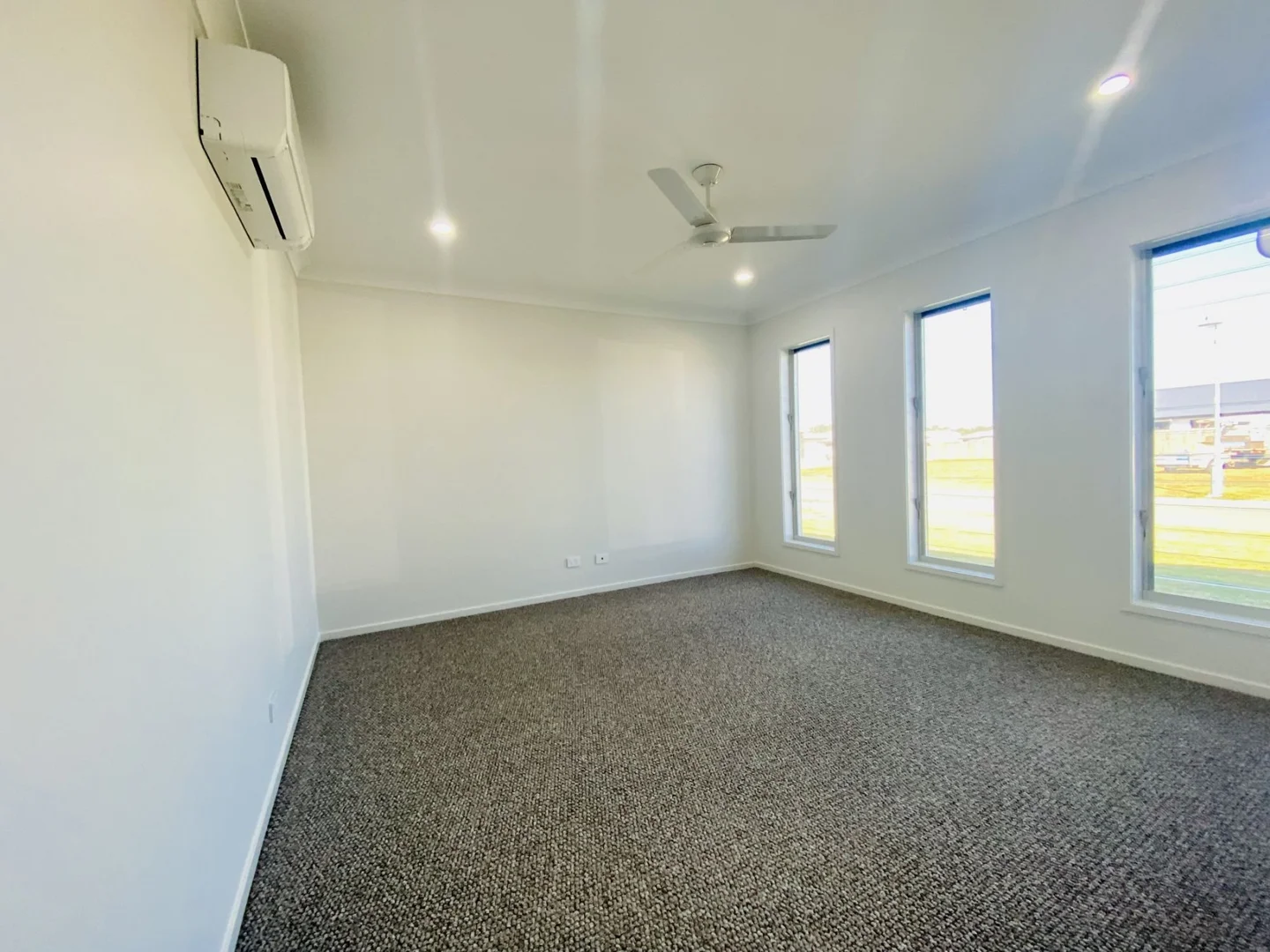 Additional image 3 of 67 Regal Circuit, Beaconsfield QLD 4740