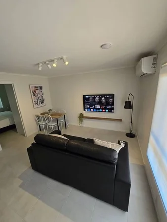 Additional image 2 of 3/24 Darrambal Street, Surfers Paradise QLD 4217
