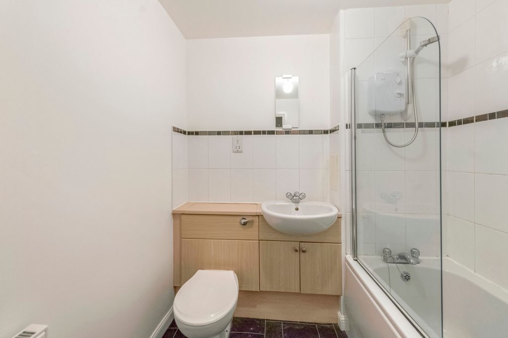 Additional image 4 of 2 bed flat to rentBroomhill Court, Stirling, Stirling FK9