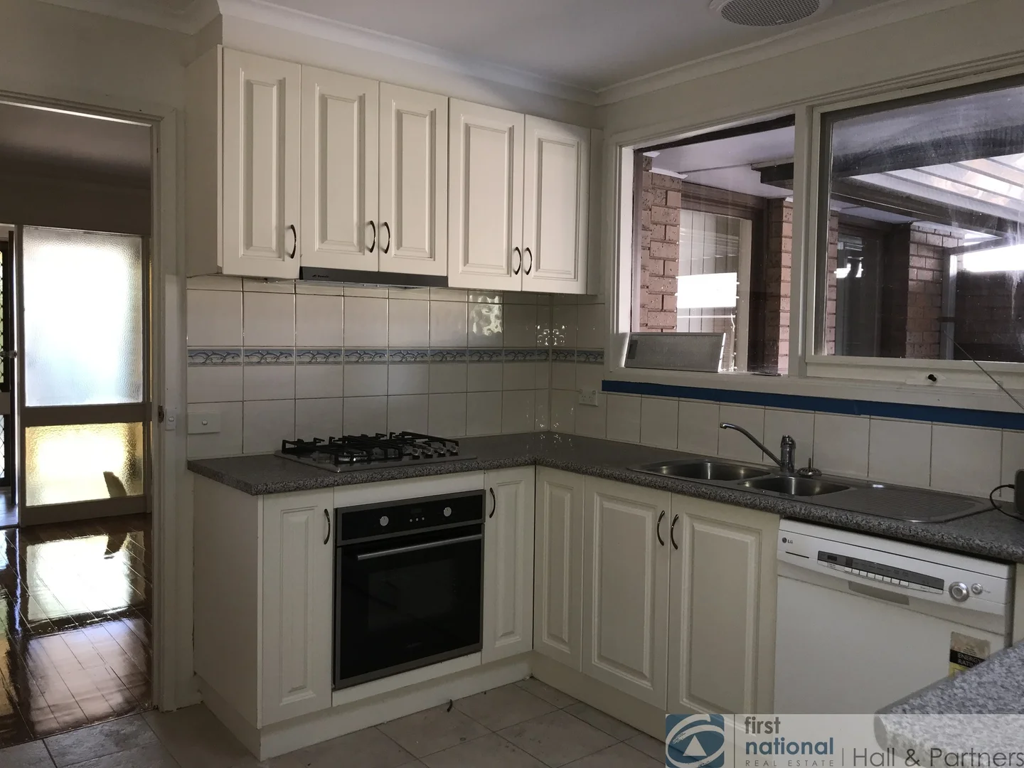 4 Jolimont Avenue, Mulgrave VIC 3170 photo 4
