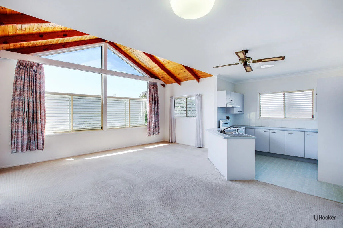 Additional image 2 of 2/115 Petrel Avenue, Mermaid Beach QLD 4218