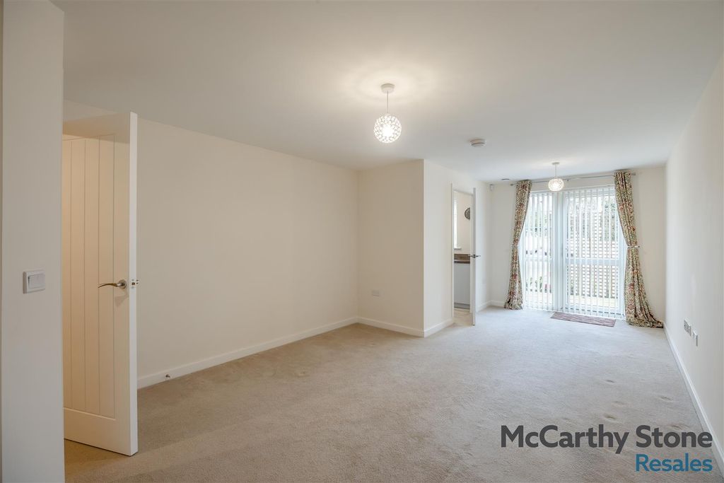 Additional image 3 of 1 bed flat for saleHooton Road, Willaston, Neston CH64