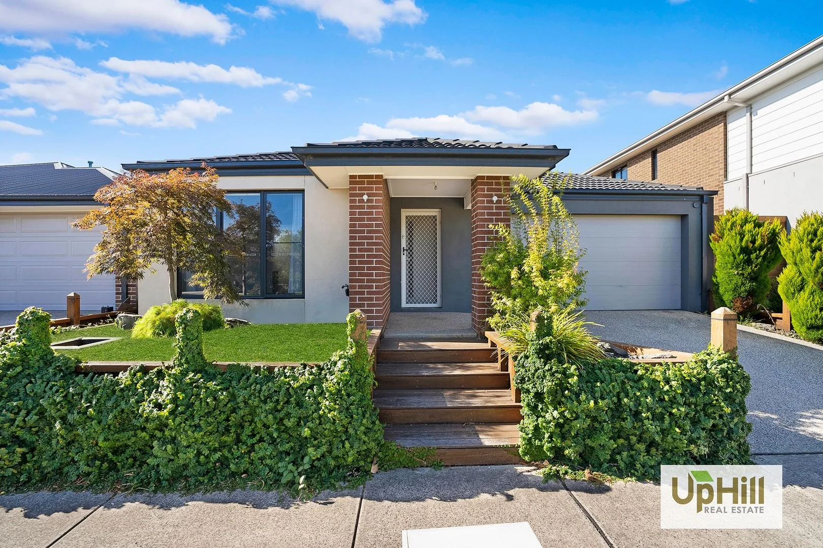 15 Savage Way, Clyde North VIC 3978