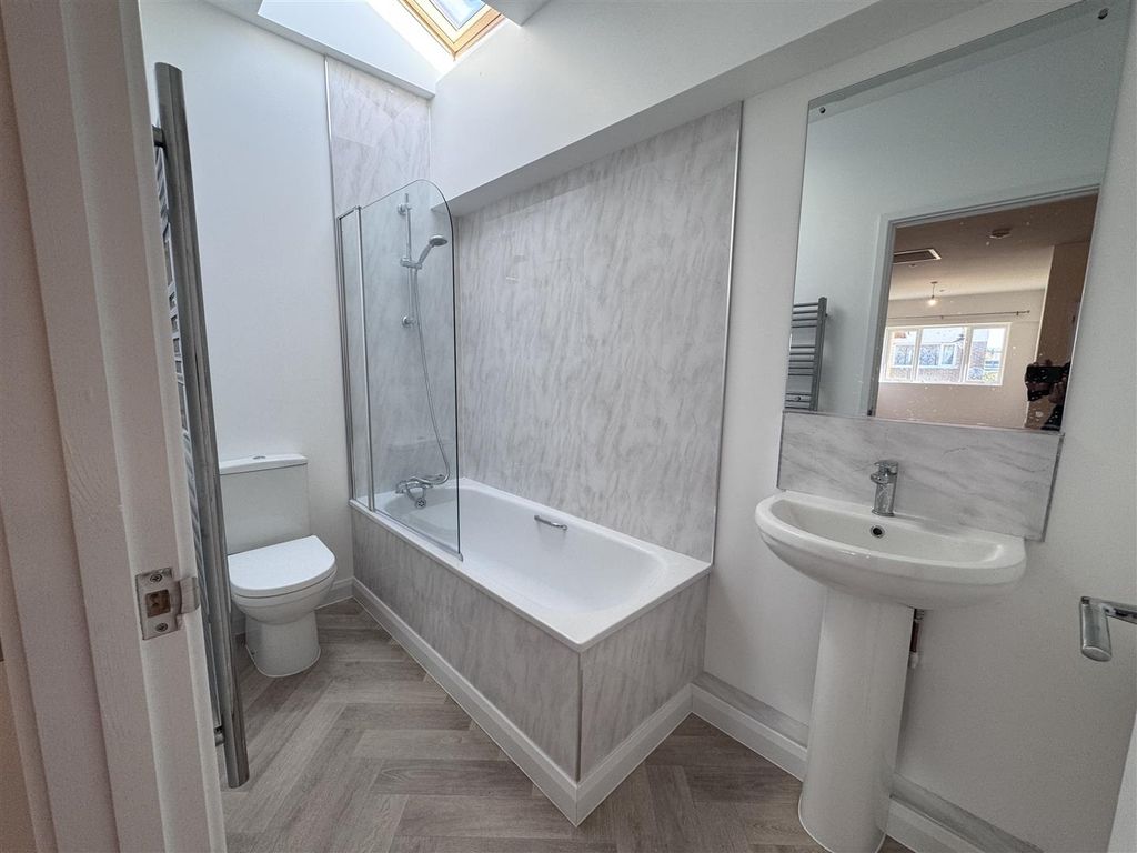 Additional image 6 of 1 bed flat to rentWoodstock Way, Caldicot NP26