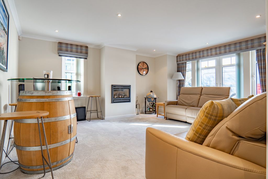 Additional image 3 of 4 bed flat for saleIsland Bank Road, Inverness IV2