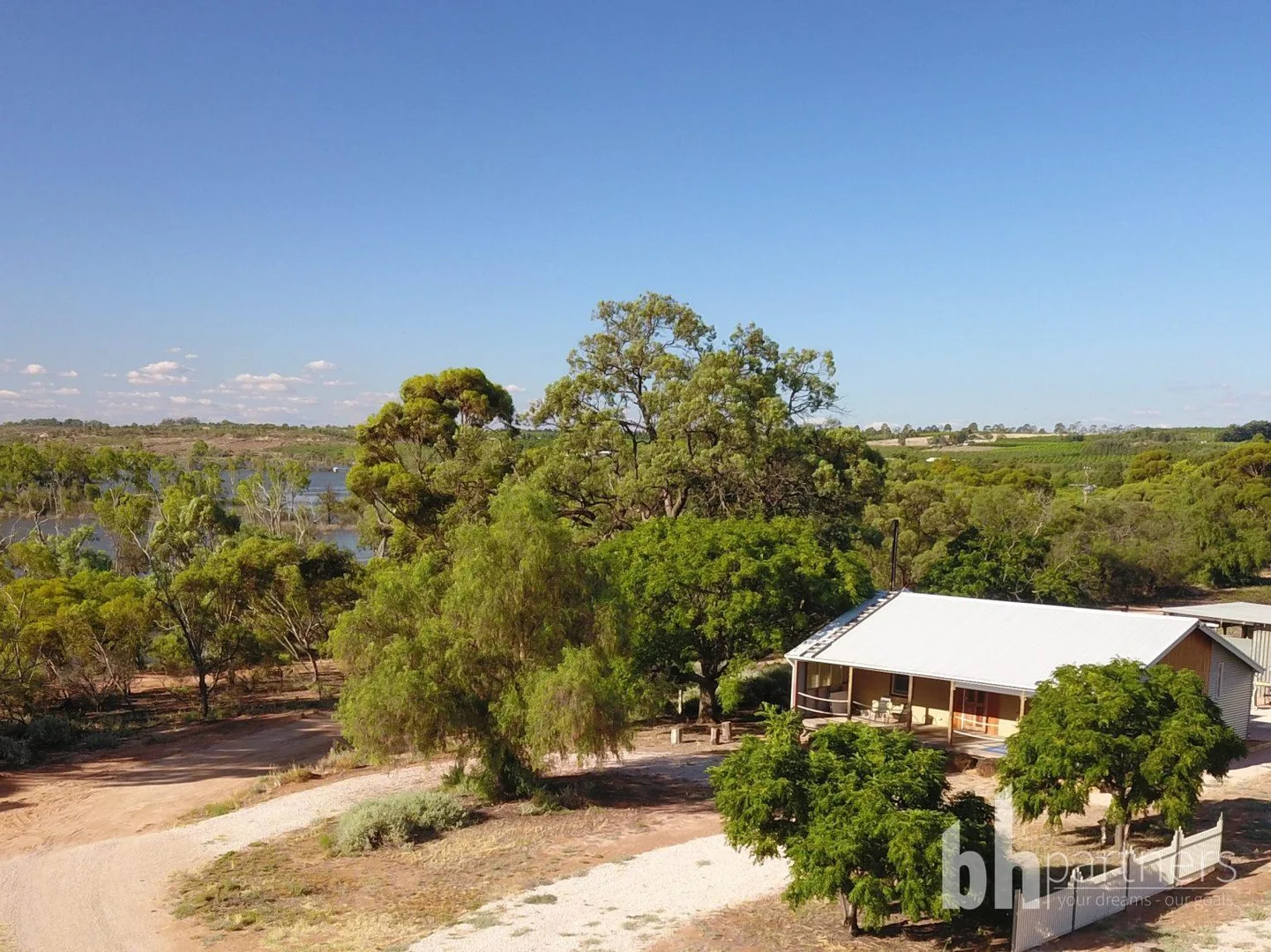 Additional image 10 of Captain's Cottage, Murtho SA 5340