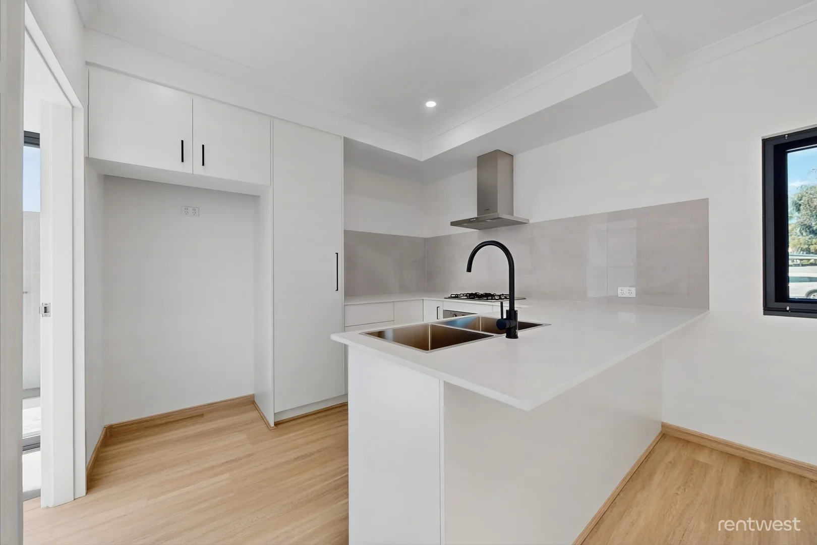Additional image 6 of 1/47 Morrison Rd, Woodbridge WA 6056