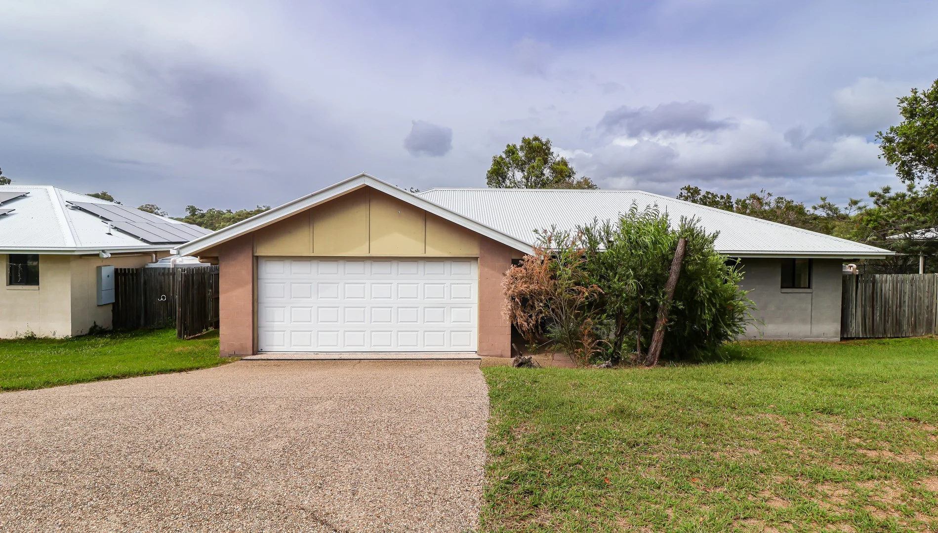22 Stoneybrook Drive, Glen Eden QLD 4680