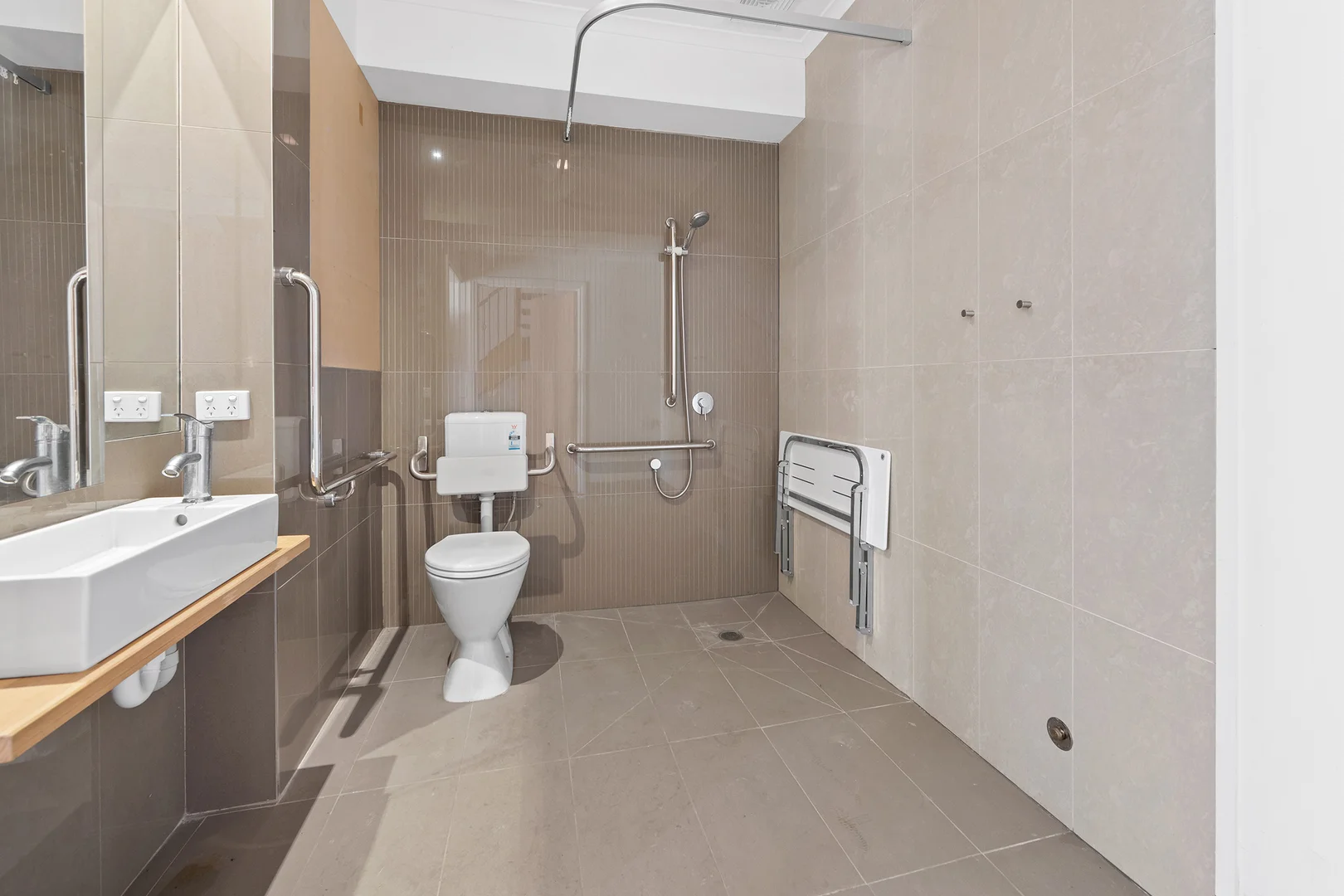 Additional image 7 of 7 Arena Close, Flemington VIC 3031