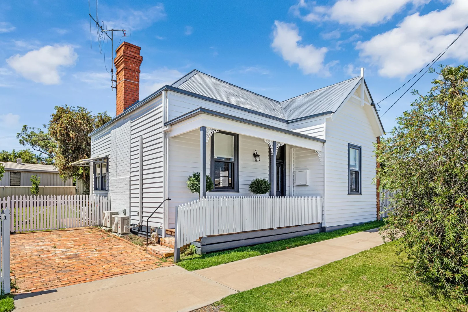 Additional image 2 of 51 Gladstone Street, Quarry Hill VIC 3550