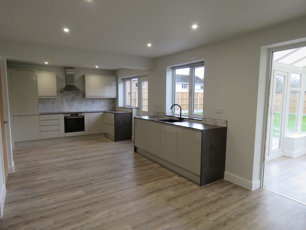 Additional image 3 of 3 bed detached house to rentArundel Road, Bromsgrove B60