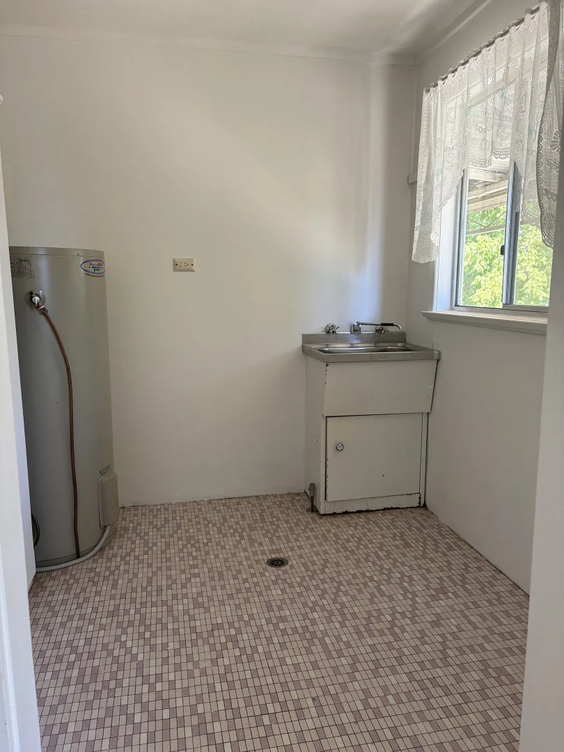 Additional image 11 of 2/7 Macquarie Street, Tumut NSW 2720