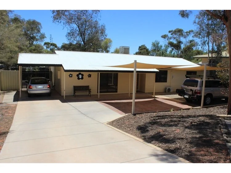 17 Mirra Street, Roxby Downs SA 5725