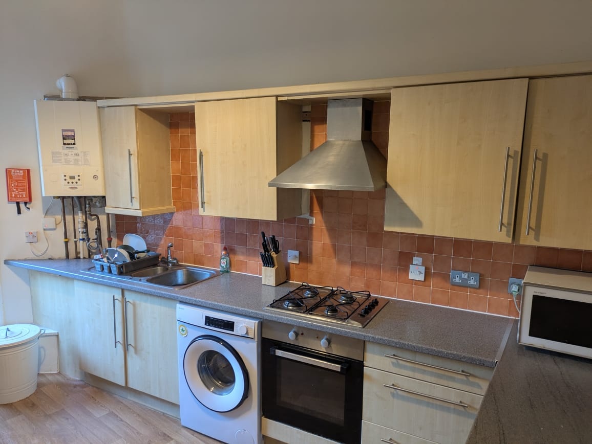 Additional image 4 of Room in a Shared Flat, Sauchiehall Street, G2, N1 7GU
