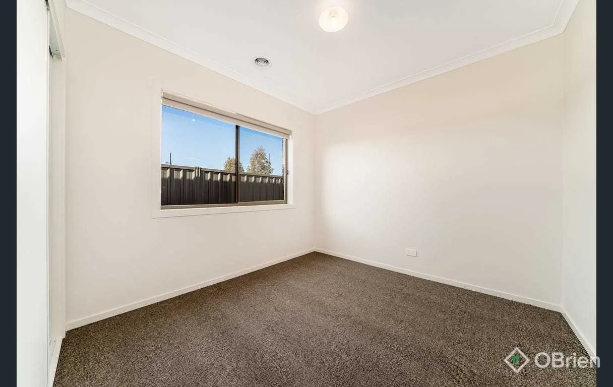 3 Bluff Avenue, Weir Views VIC 3338 photo 4