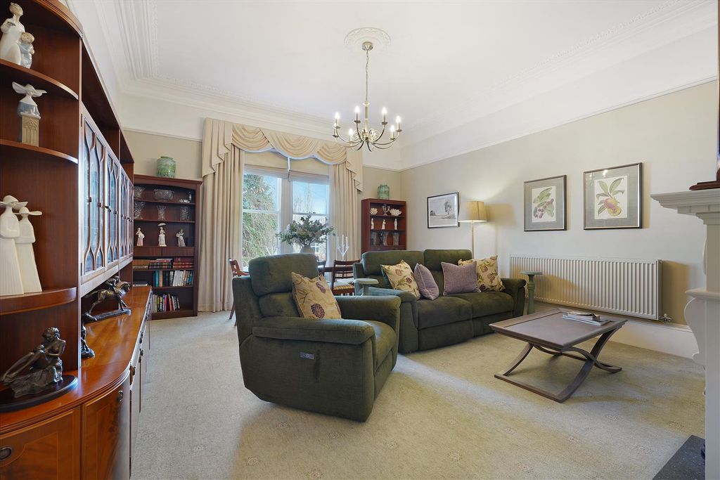 2 bed flat for saleTrinity Road, Darlington DL3 photo 2