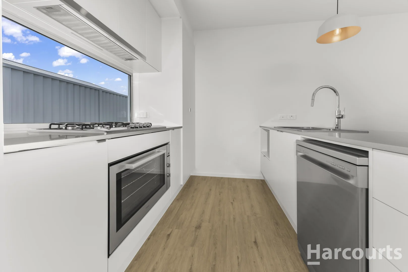 Additional image 3 of 2/12 Sarazen Street, Coral Cove QLD 4670