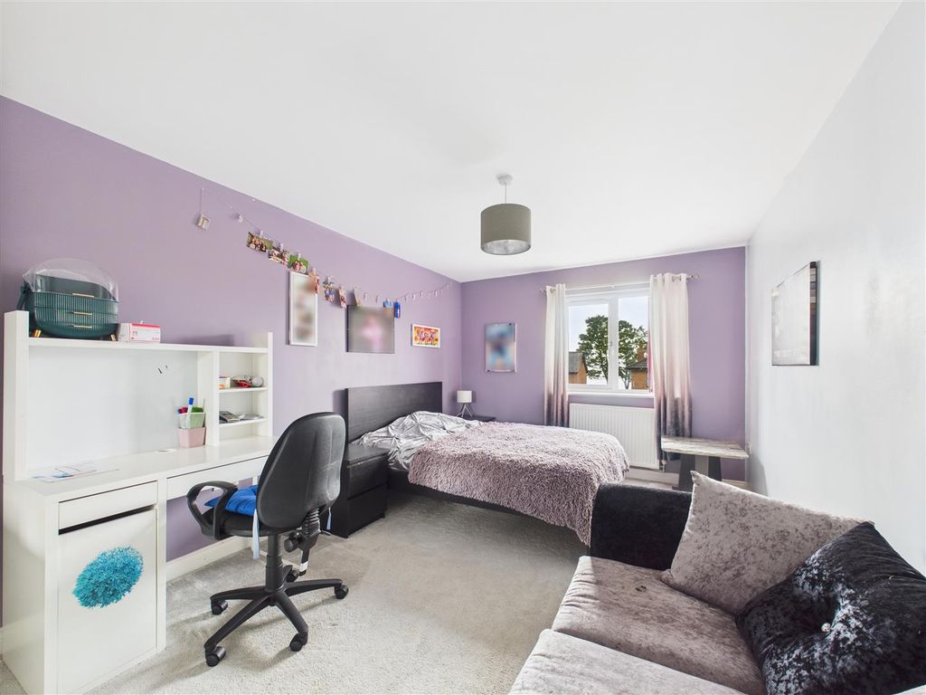 Additional image 15 of 4 bed detached house to rentThe Coachings, Ferriby Road, Hessle HU13
