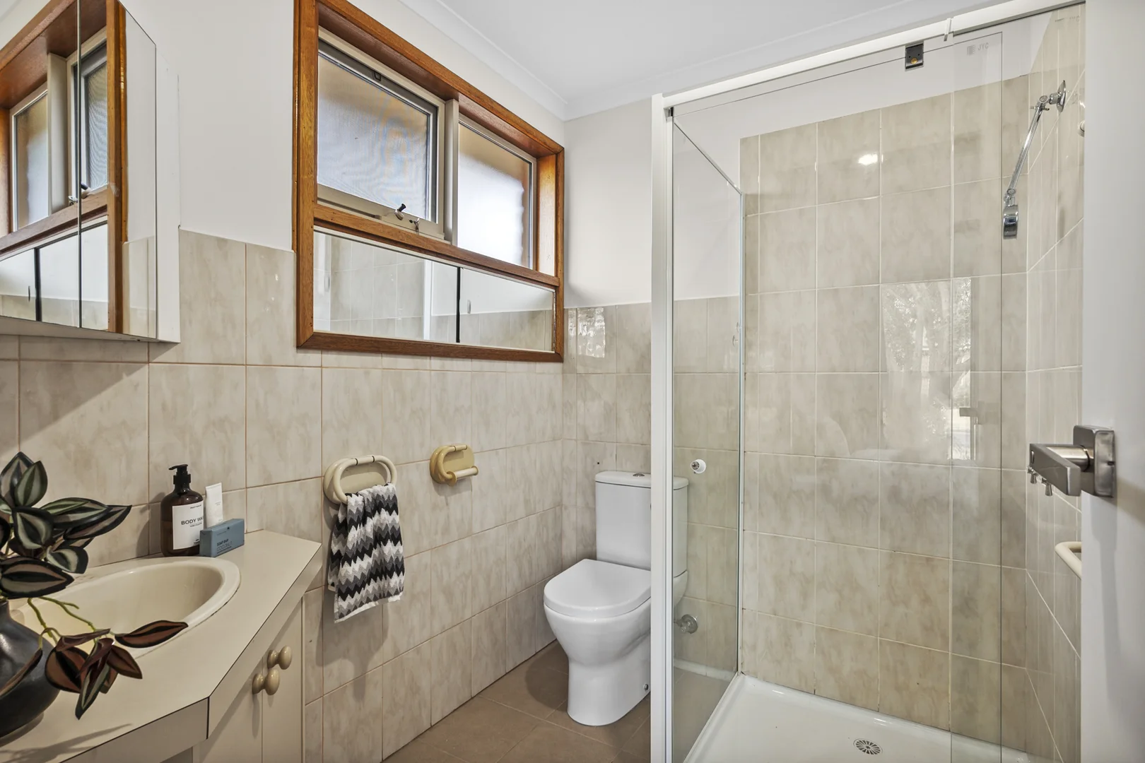 Additional image 7 of 24 Rowe Street, Hamlyn Heights VIC 3215