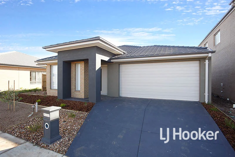 3 Minnehaha Way, Point Cook VIC 3030